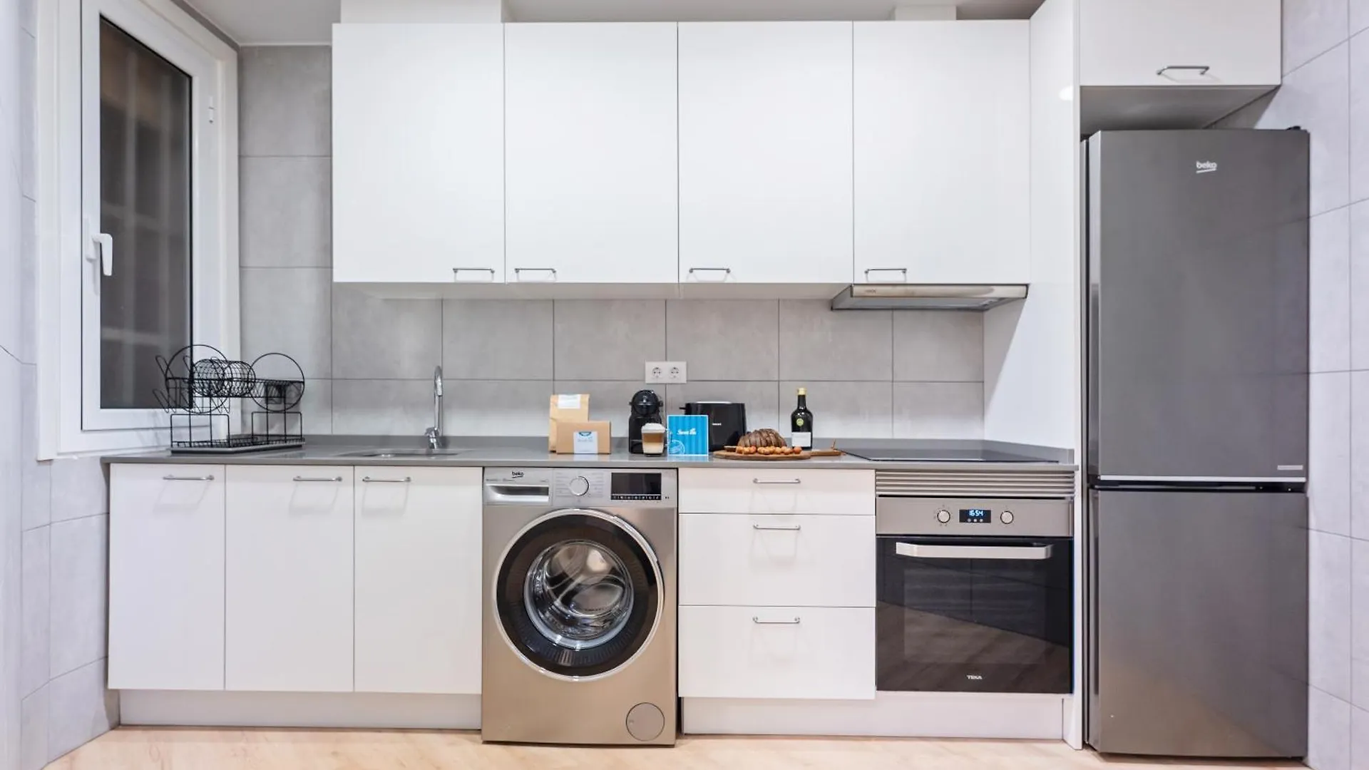 Sweett - Aragon Park Miro Apartment Barcelona