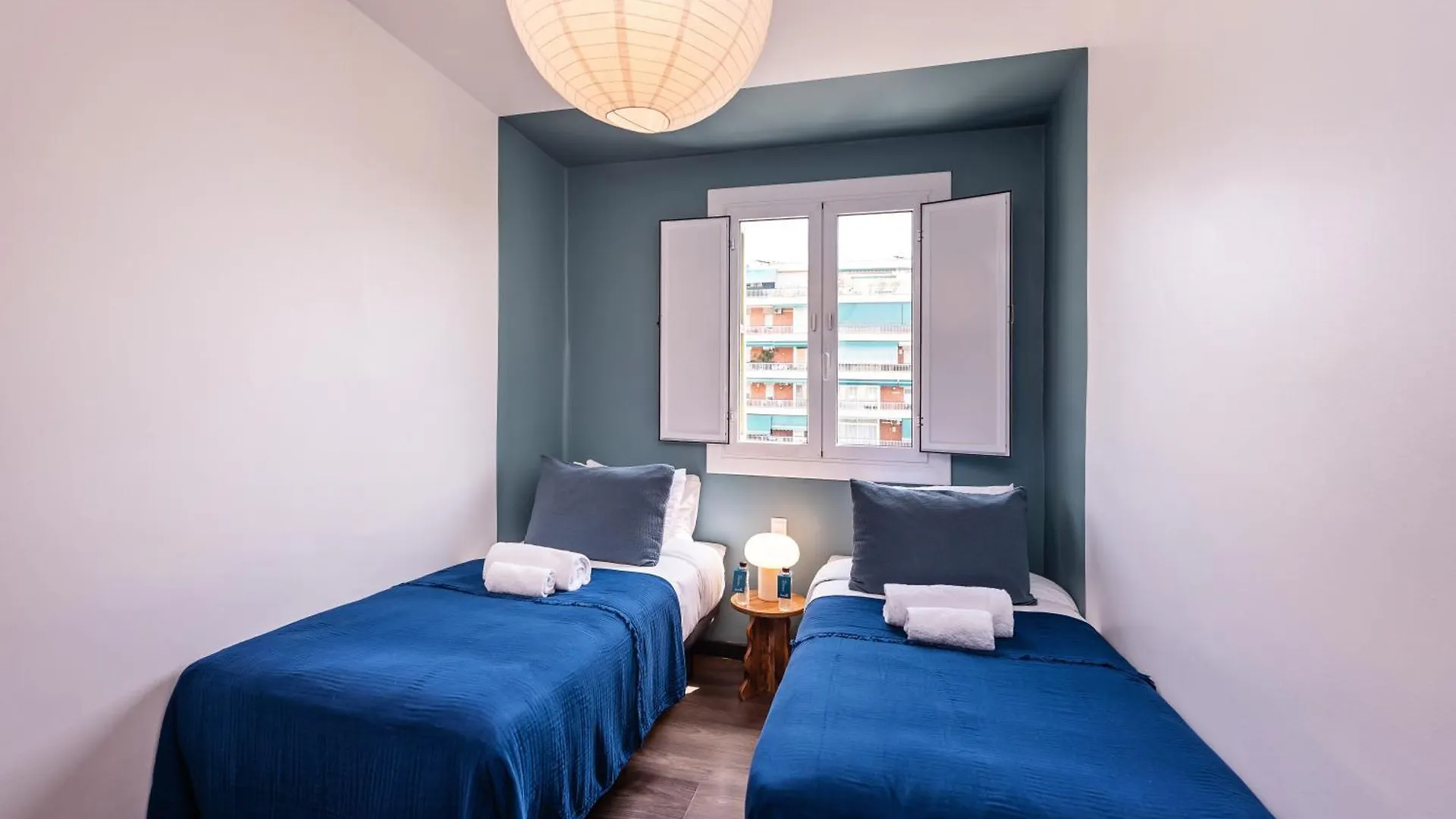 Sweett - Aragon Park Miro Apartment Barcelona Spain